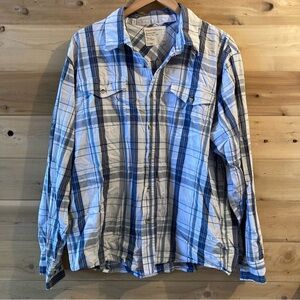 Wrangler plaid button down shirt